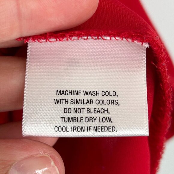 Covington Woman‎ red blutton down blouse size 16W- 18w - Picture 6 of 7